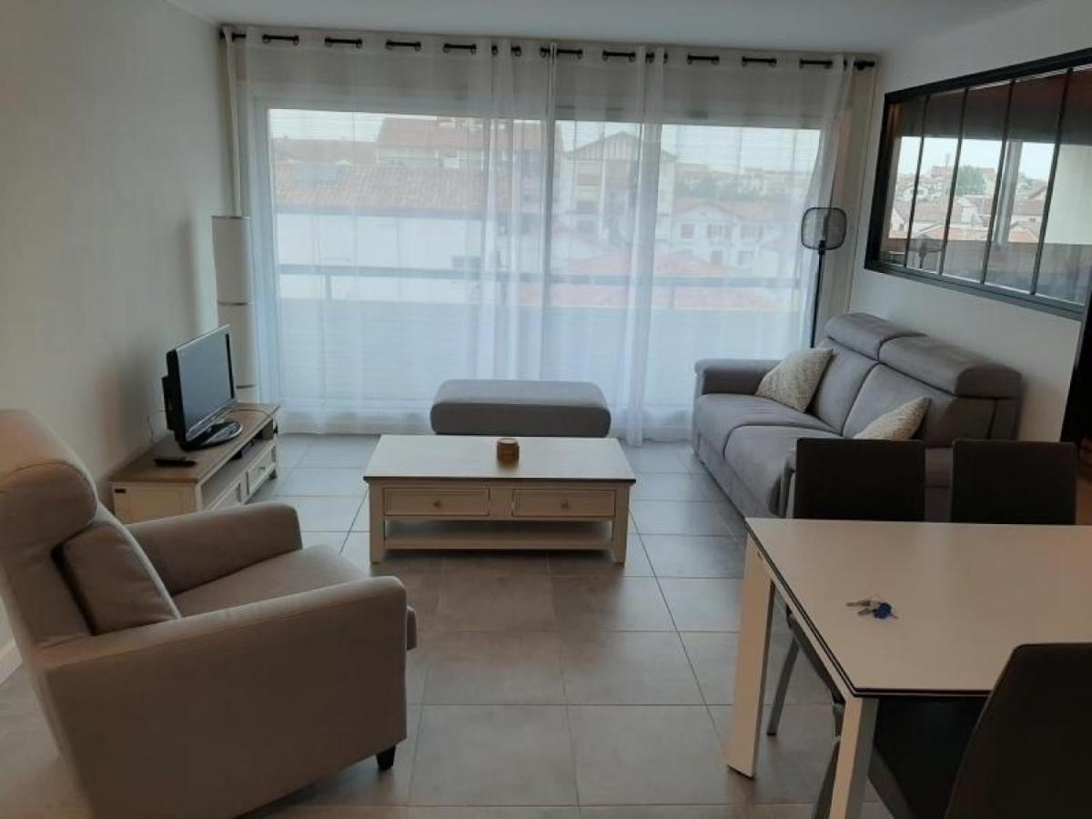 Appartement T3 Renove A 10 Min Du Centre-Ville Avec Balcon, Garage Et Wifi A Saint-Jean-De-Luz - Fr-1-239-584 Экстерьер фото
